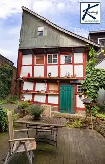 Hof und Nebengebäude