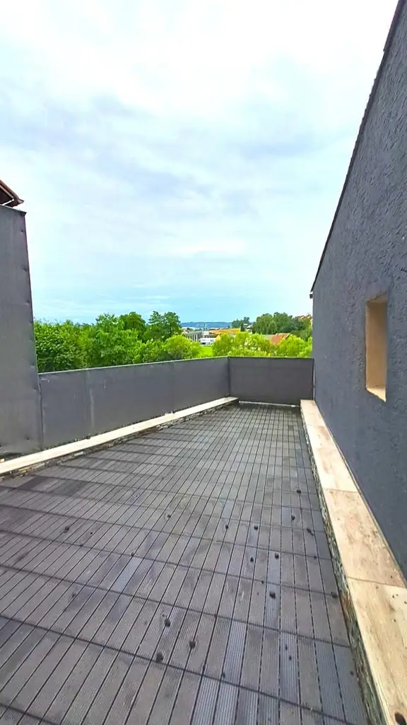 neu renoviertes Stadthaus mit Blick auf Thayalände