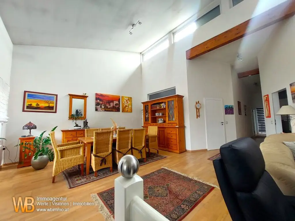 Stilvoll Wohnen in loftartiger Atmosphäre auf 168m² mit 80m² Terrasse