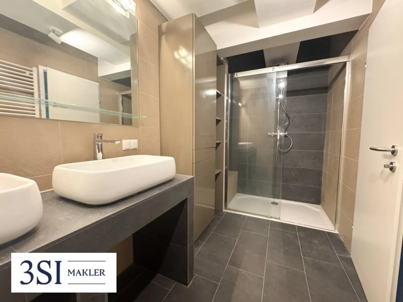Stilvoll wohnen im Dachgeschoss – 3 Zimmer & Sonnenterrasse