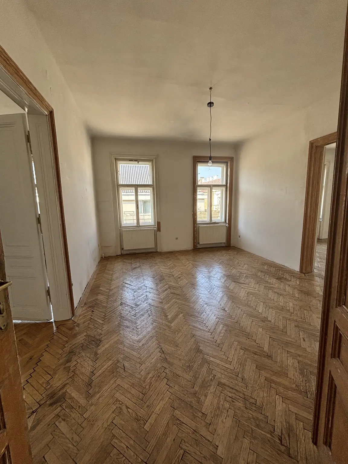 Stadtwohntraum ca.92 m²  in bester Ottakringer Lage - Renovierungsbedürftiges Juwel mit viel Potential !