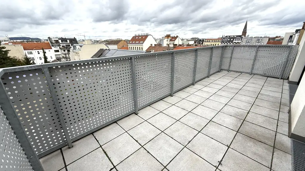 HIGH-LEVEL-PENTHOUSE mit POOL am Dach und DIREKTLIFT!!! 140m² TERRASSENFLÄCHE!!!
