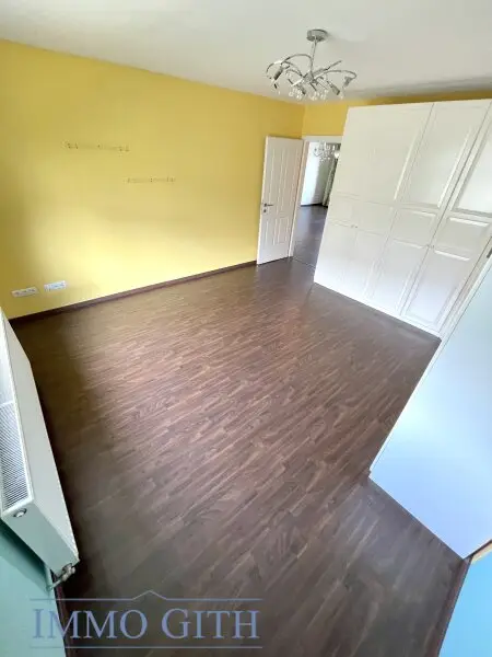 LICHTDURCHFLUTETE CA. 80 m² GROSSE 3-ZIMMER-WOHNUNG MIT BALKON IN GRÜNRUHELAGE VON POTTENSTEIN ZU KAUFEN!