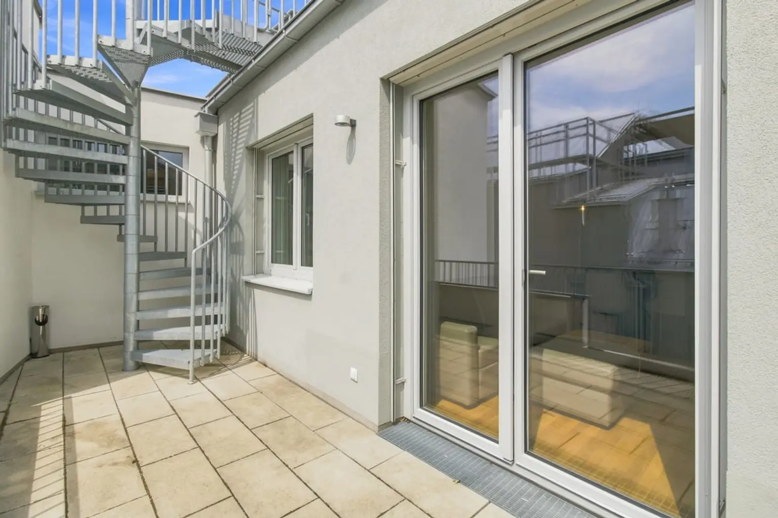 O | Exklusive DG WOHNUNG ++ mit DACHTERRASSE und WIENBLICK | Prima Service Immobilien