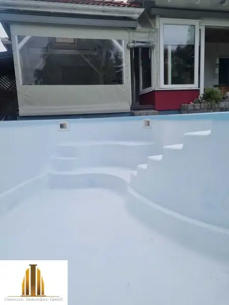 Ihr Traumhaus mit Garten, überdachten Pool und Terrasse! Eleganter Bungalow in Tribuswinkel!
