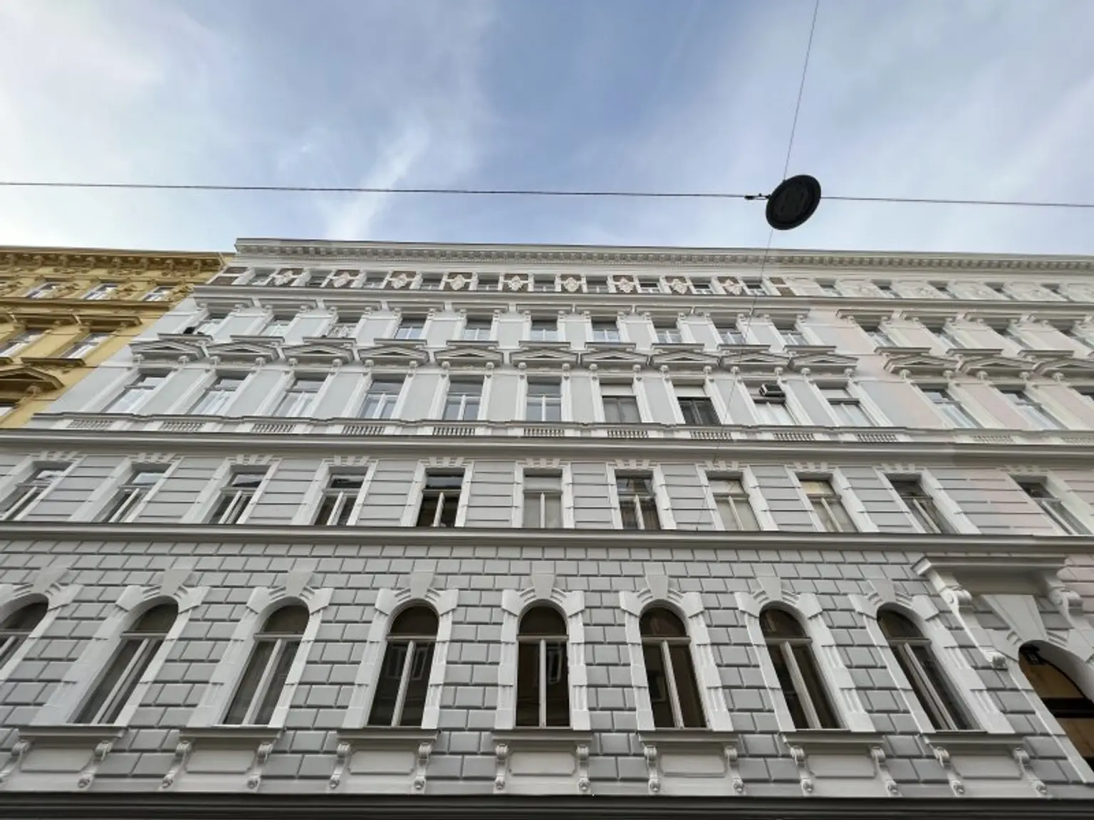 Großzügige 2,5-Zimmer Wohnung im 9. Bezirk mit viel Potential! Nähe U4 Friedensbrücke!