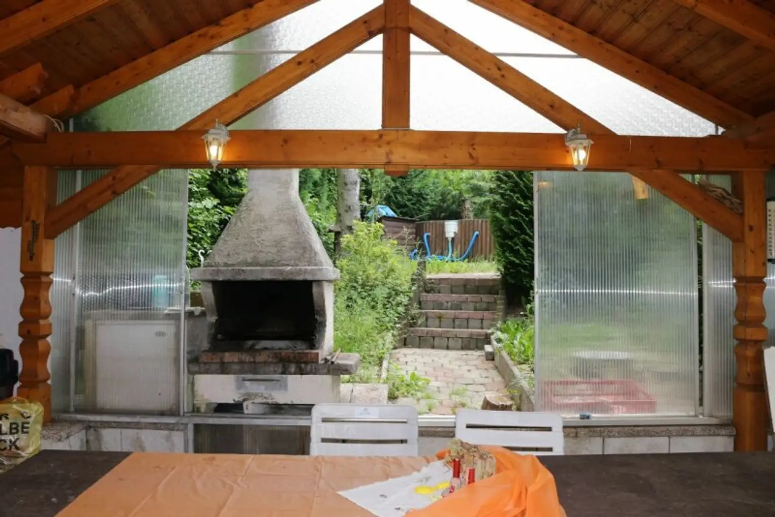 *** HAUS MIT POOL UND WINTERGARTEN - IDEAL FÜR NATUR- UND TIERFREUNDE ***