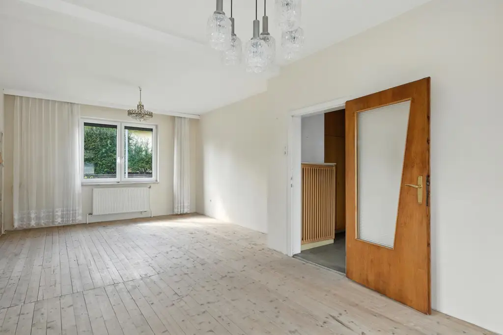 Ihr neues Zuhause: Einfamilienhaus mit vielseitigem Ausbaupotenzial in familienfreundlicher Stadtlage!