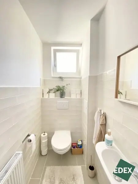 2-Zimmer-Wohnung mit zwei Balkonen in zentraler Ruhelage von Hietzing