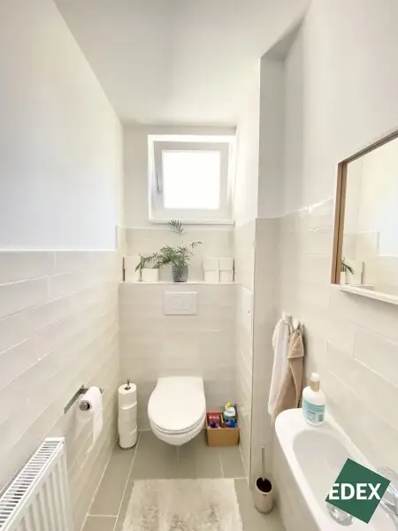 2-Zimmer-Wohnung mit zwei Balkonen in zentraler Ruhelage von Hietzing