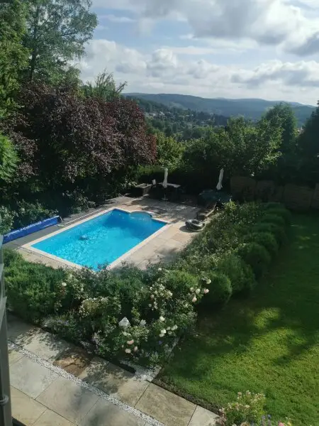 Wunderschöne Villa mit Pool und weitläufigem Grundstück, Nähe Pressbaum