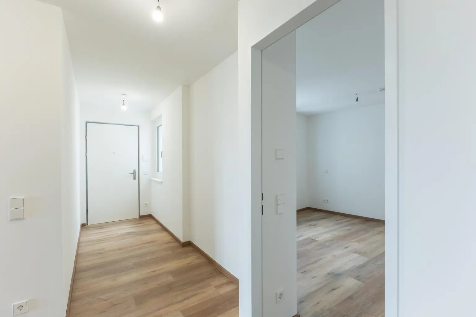 Einzigartiger Grundriss: 2-Zimmer-Wohnung mit Loggia
