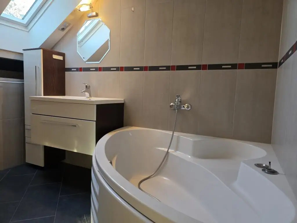 NEUER PREIS: 1875 m² großes GRUNDSTÜCK - DIREKT am Fuße des BISAMBERG - WESTAUSRICHTUNG