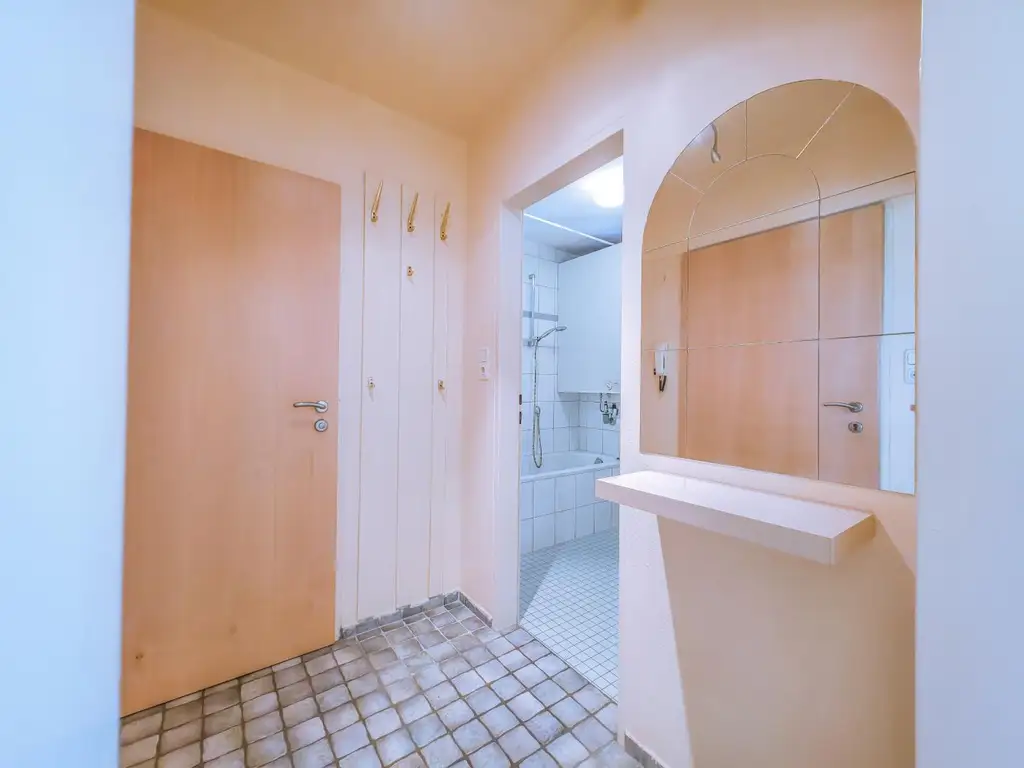 Gepflegte 2-Zimmer-Wohnung mit herrlichem Balkon in Aussichtslage in Fiecht!