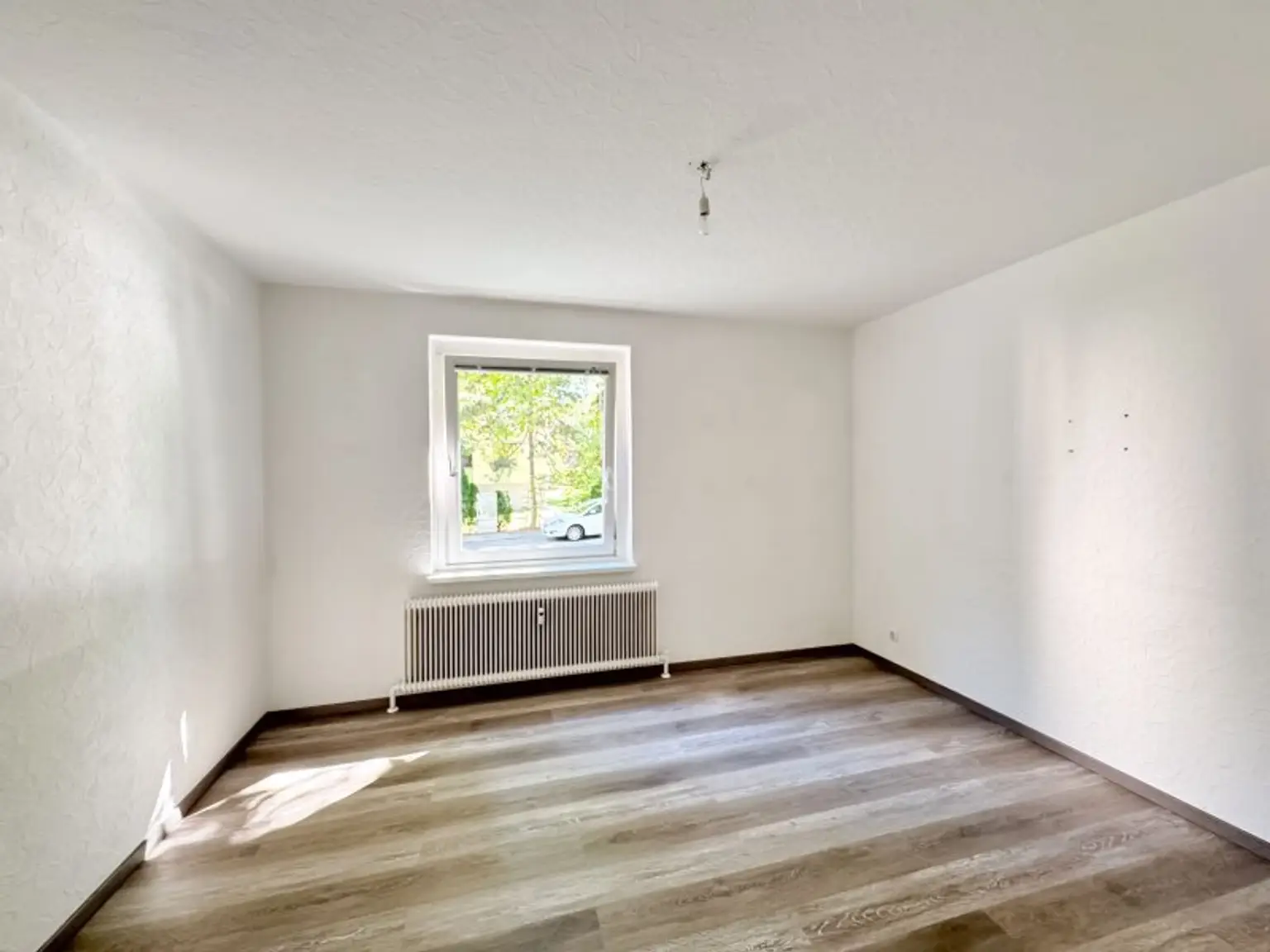 3-Zimmer-Wohnung in Mödling/Hinterbrühl – Blick auf Burgruine & Wienerwald 🌿