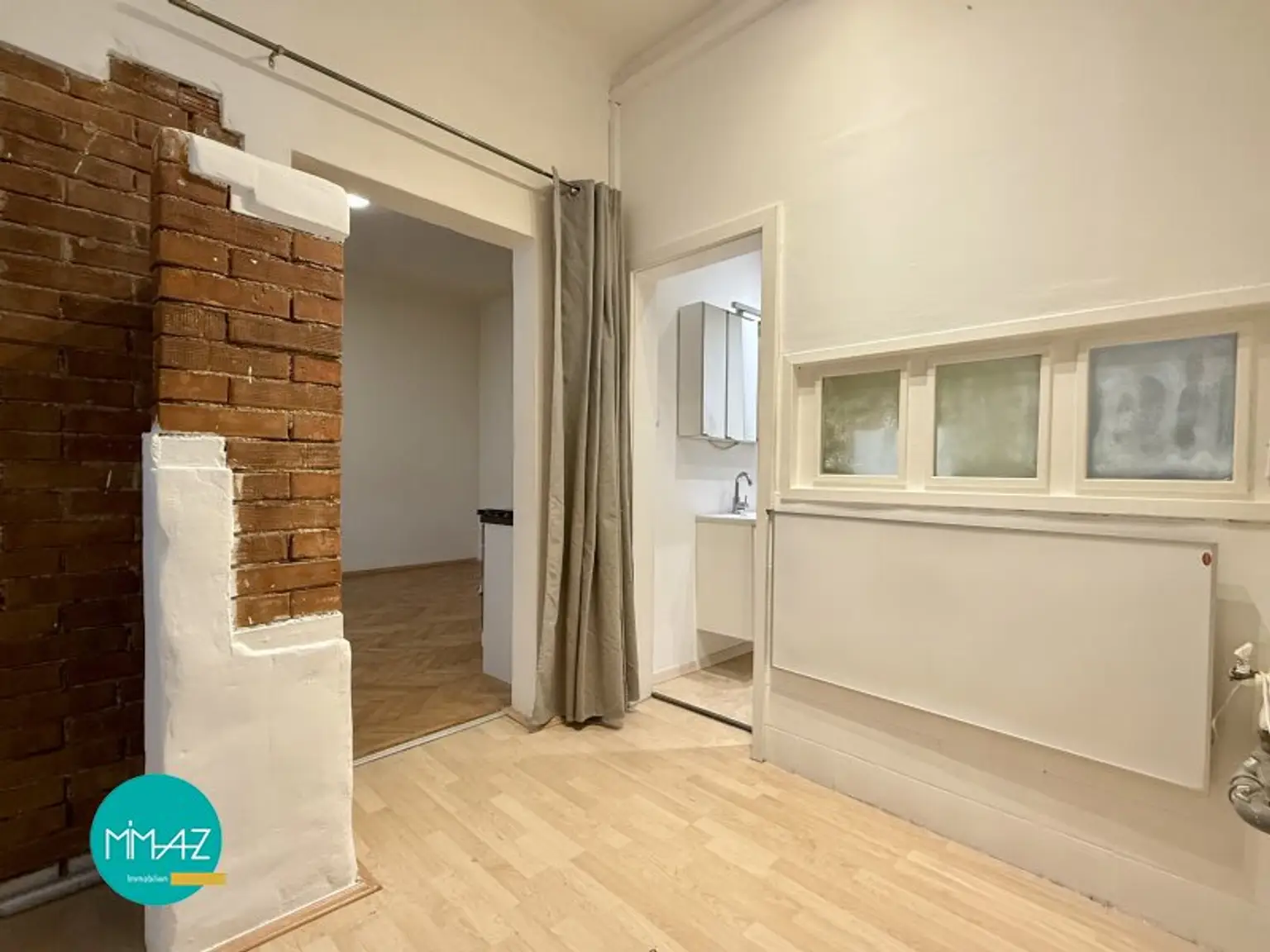 Urban & ruhig zugleich! Helle 2-Zimmerwohnung mit Altbauflair & 3-Meter-Raumhöhe! Sehr gute Infrastruktur!