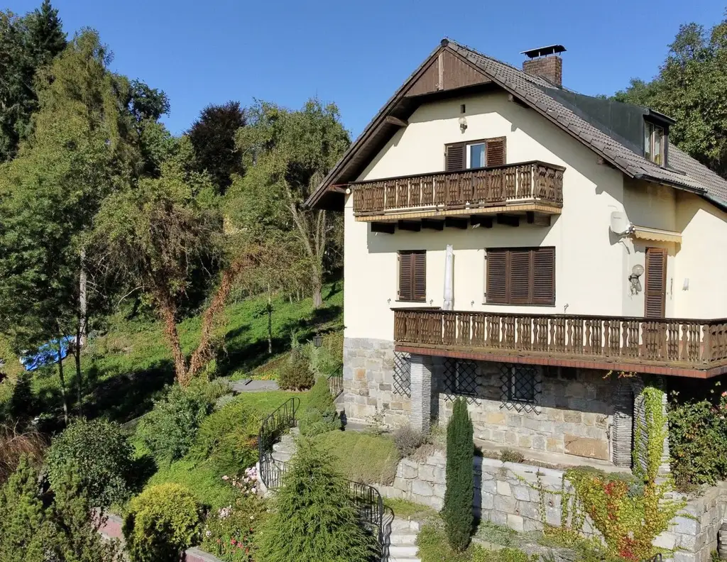 SELTENE GELEGENHEIT  I  Traumgrundstück in sonniger Aussichtslage im Zaubertal