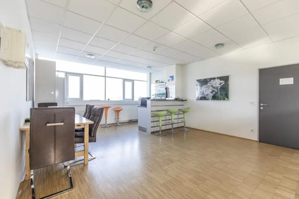 Modernes und attraktives Bürogebäude