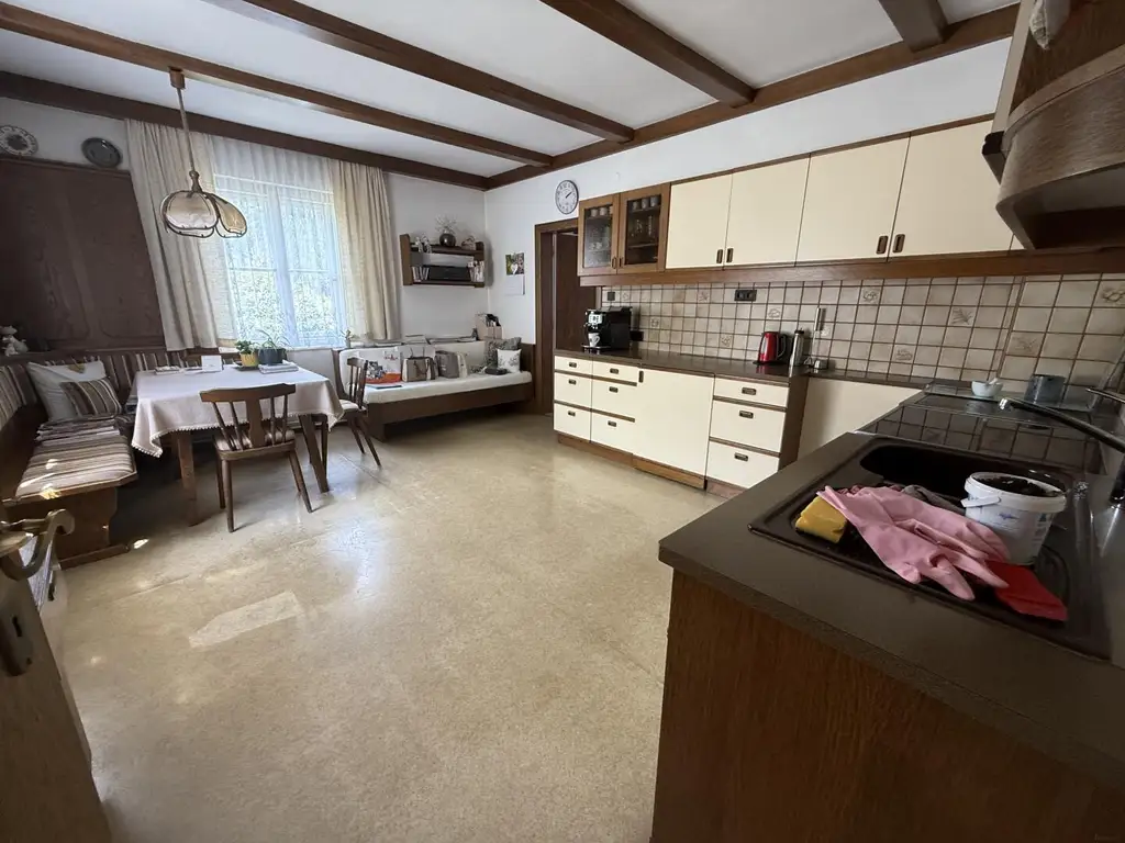 Übelbach, Wohnhaus zum sanieren mit großem Grundstück in Grünlage