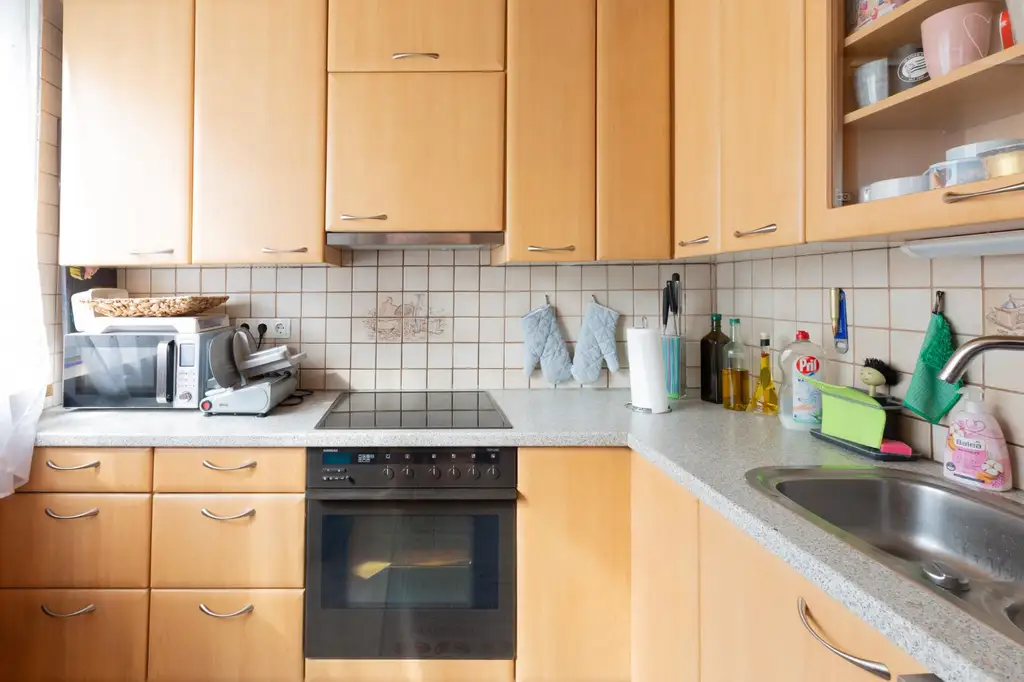 Gekommen um zu bleiben - zentral gelegene 3-Zimmer-Wohnung mit tollem Balkon - Nähe Schönaupark