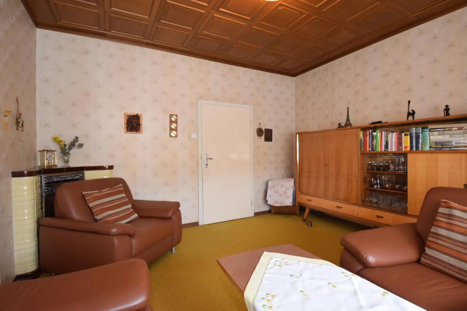 Wohnzimmer mit Mellerofen