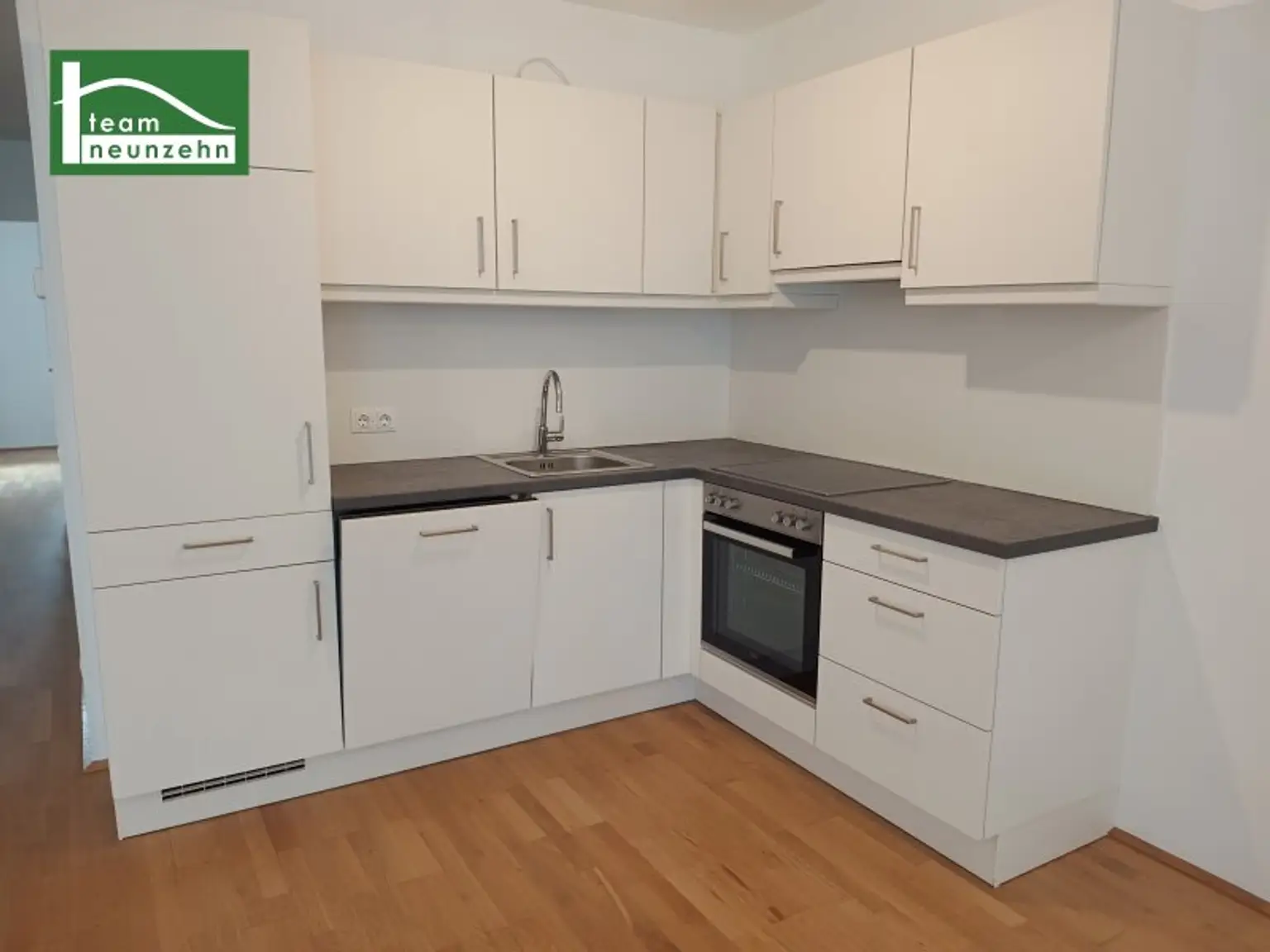 Grünblick mitten in der Stadt: 2-Zimmer-Neubauwohnung in Hofruhelage