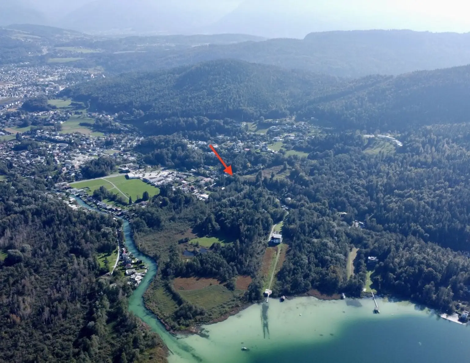 Tolle Gelegenheit: Sonniges Baugrundstück in Hanglage am Südufer vom Wörthersee
