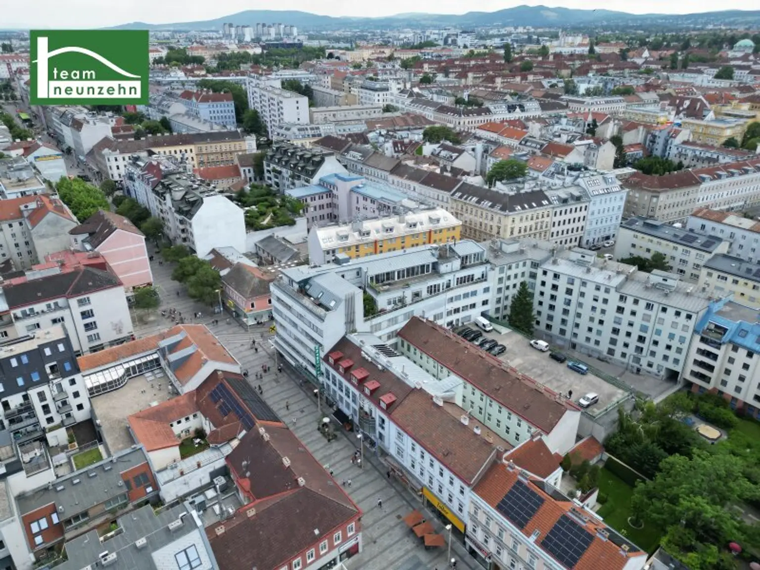 Panoramablick-Wohnung mit Dachterrasse nahe U6 Meidling zwischen Schönbrunn und Wienerberg - Frisch renoviert!