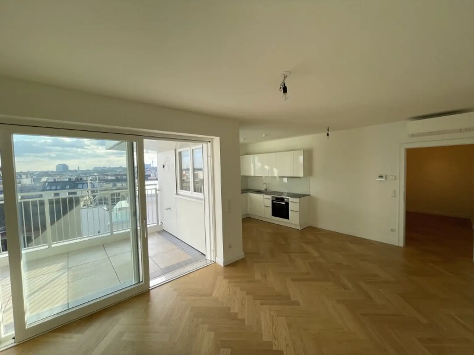 TOP-DACHTERRASSEN-WOHNUNG -- 3 ZIMMER -- FERNBLICK -- NÄHE URANIA!