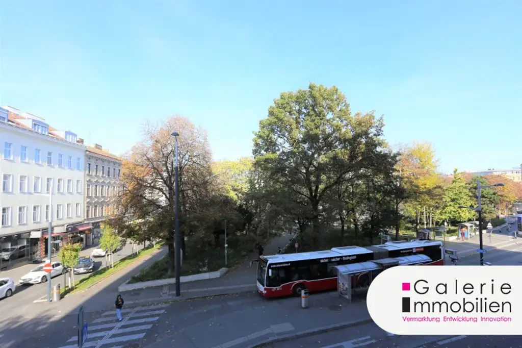 Topsanierte, helle 2-Zimmer-Altbauwohnung mit Balkon am Reumannplatz