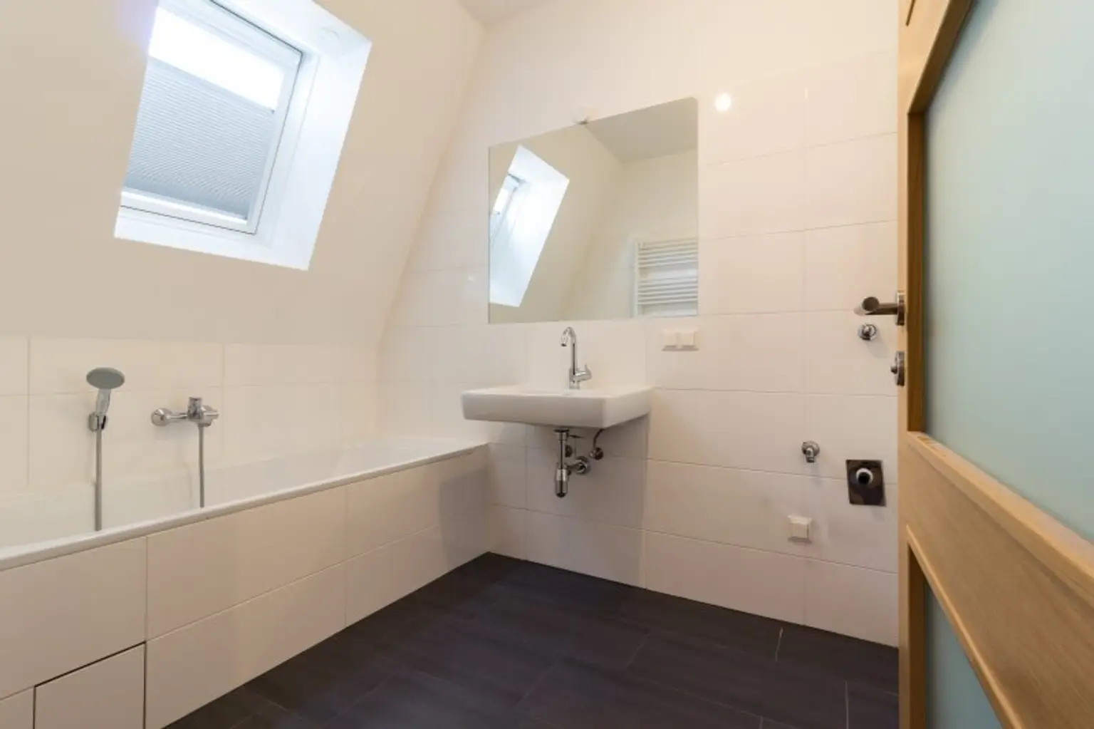 + INNENSTADT-WOHNTRAUM+ 4 Zimmer Wohnung nähe Wiener Prater und Innenstadt zu mieten!+