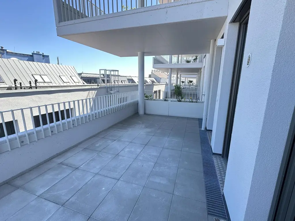 ZU HAUSE DIREKT AN DER U3