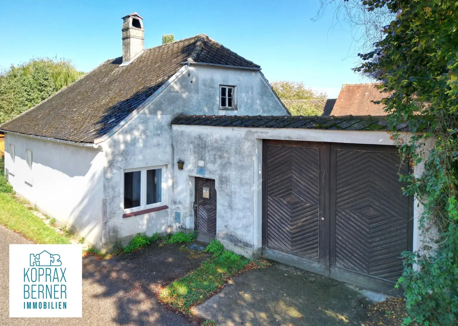 Idyllisches Bauernhaus mit großem Grund