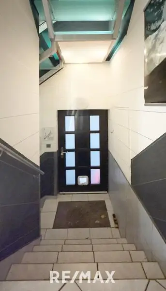 seitlicher Hauseingang