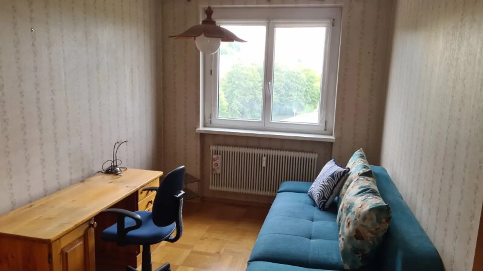 3 Zimmer-Wohnung mit Loggia und Einzelgarage in guter Lage