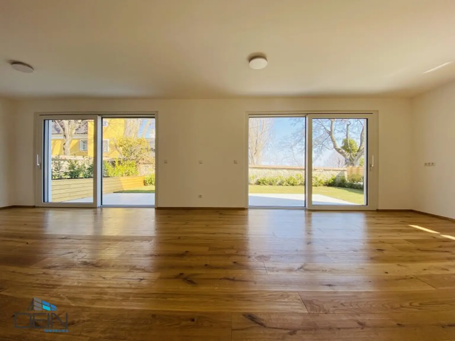 ++NEU++ EXKLUSIVE 5 ZIMMER DOPPELHAUSHÄLFTE MIT KELLER UND GARTEN IN TRAUMHAFTER LAGE!