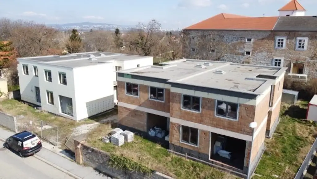 NEUBAU! Moderne belagsfertige Doppelhaushälfte mit Platz für jedes Familienmitglied