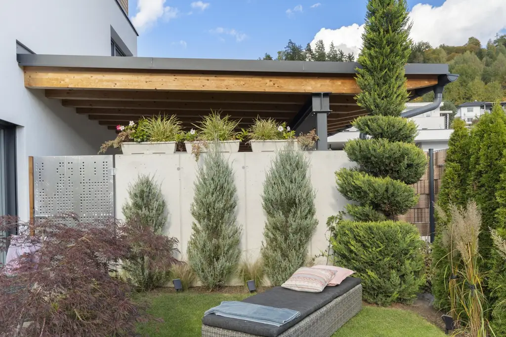 Exklusive Maisonette mit Gartenrefugium und Penthouse Panoramaterrasse - Minuten vom Millstätter See – Ihr Ort der Ruhe, Kraft und Lebensfreude