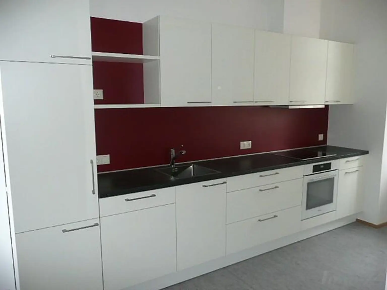 Provisionsfrei: traumhafte Altbauwohnung in ruhiger Seitengasse bei TU