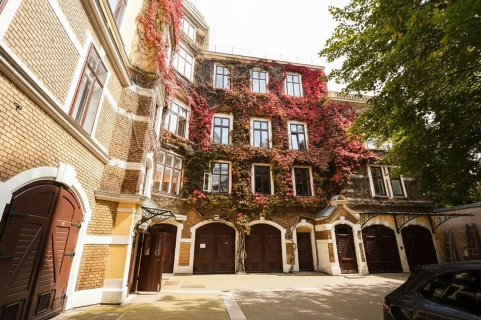 Exklusive Palais Büro mit Terrasse im Botschaftsviertel