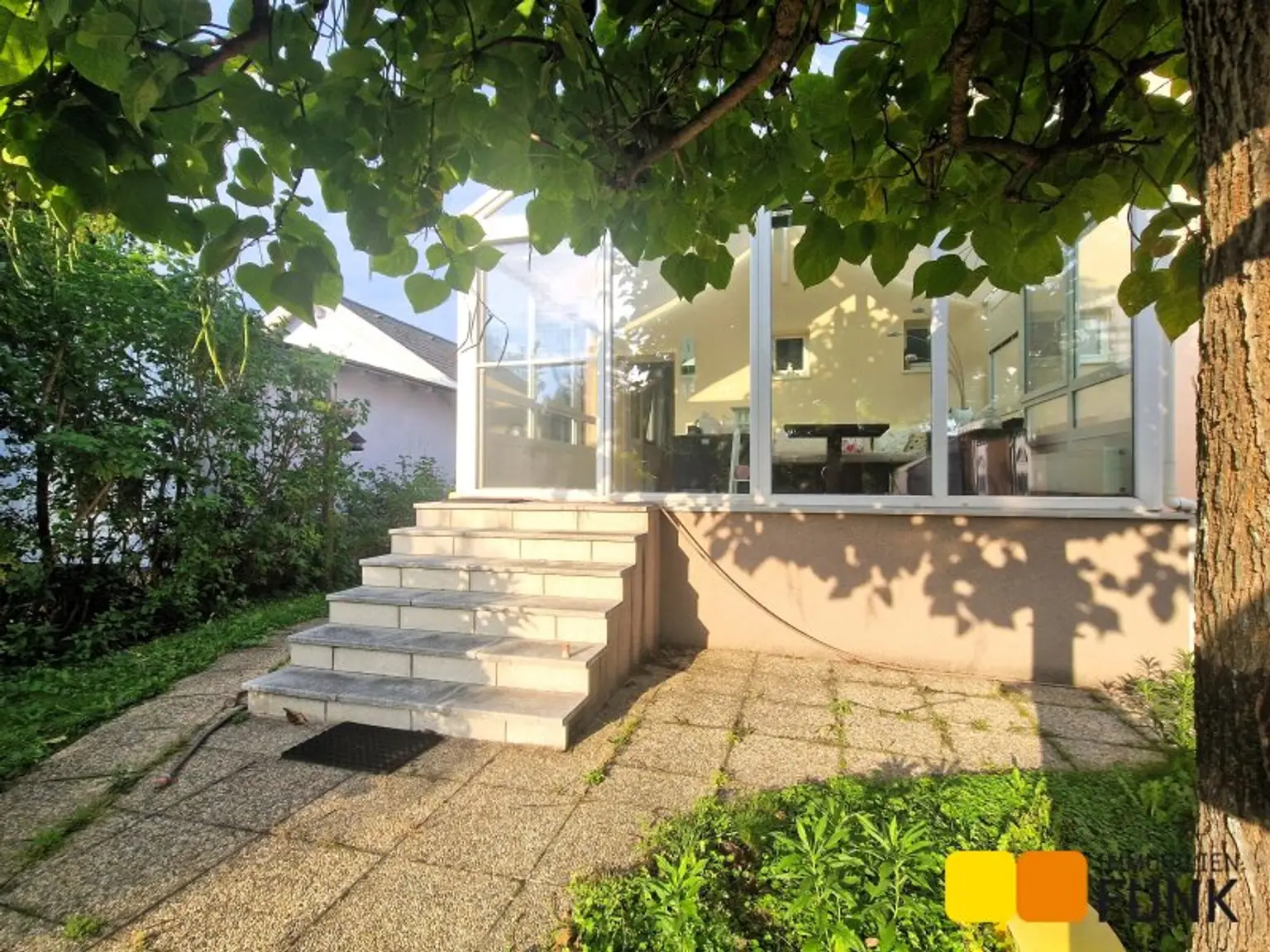 Gepflegtes Einfamilienhaus mit großem Garten