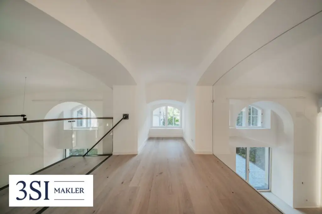 Wohnen beim Schloss Belvedere: Maisonettewohnung mit Loftcharakter & großzügiger Freiflächen