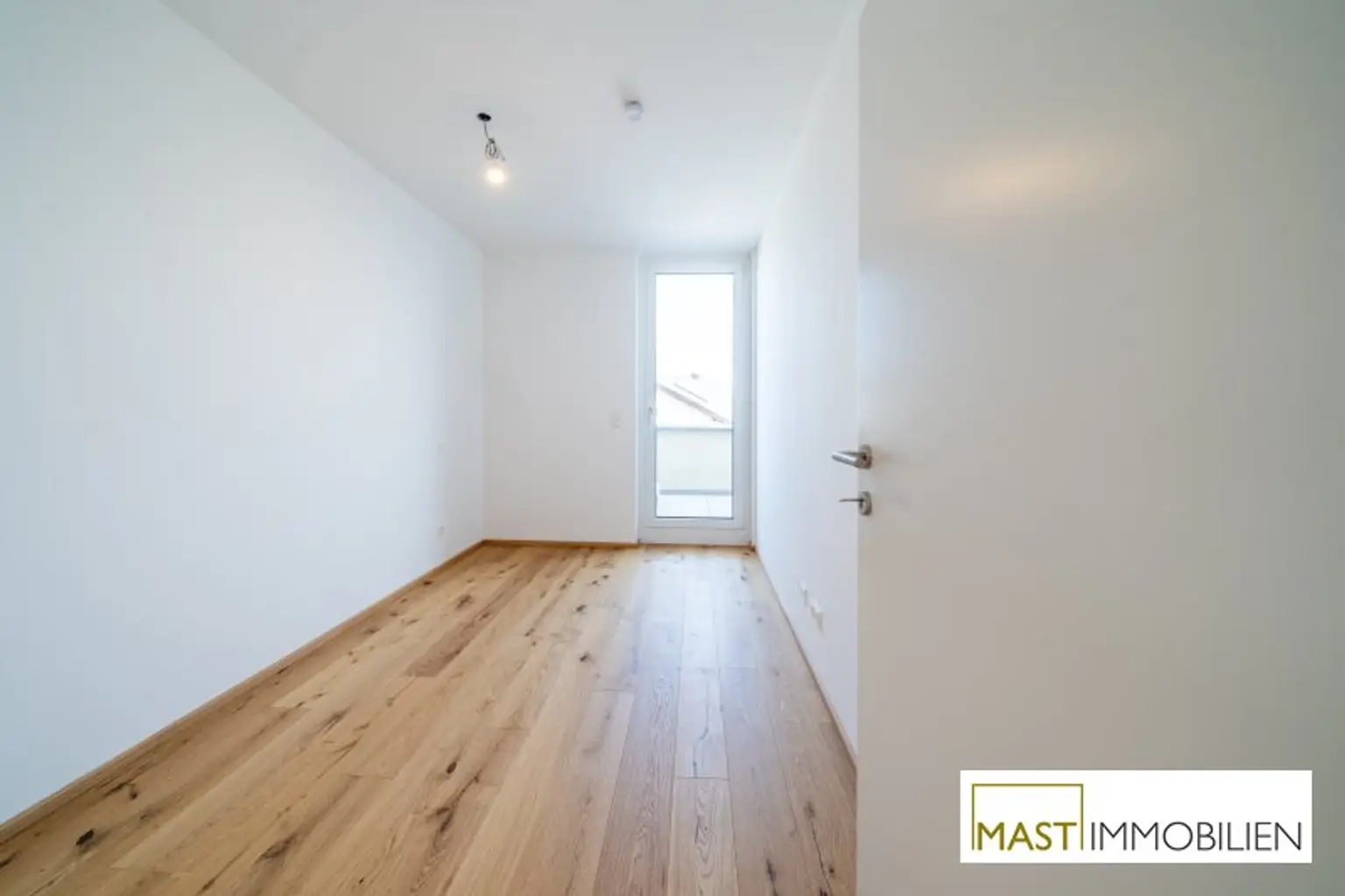 *Sommer 2025* UNIKAT! Großzügige 4-Zimmer Wohnung mit Dachterrasse und Gründach!