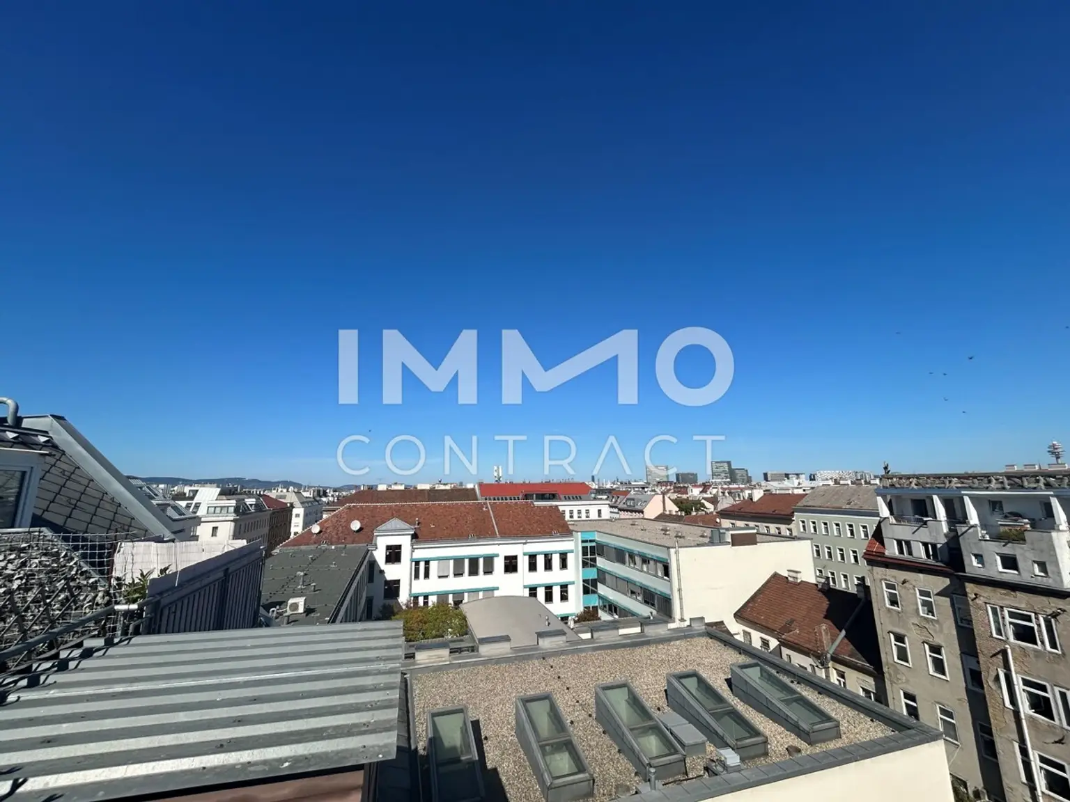 ERSTBEZUG -  4 Zimmer DG Wohnung mit Freifläche