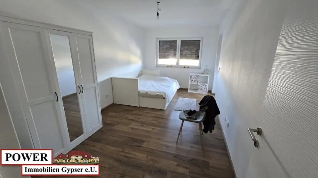 sofort zu beziehen ! Großzügiges, gemütliches Top Ausgestattetes Eckreihenhaus