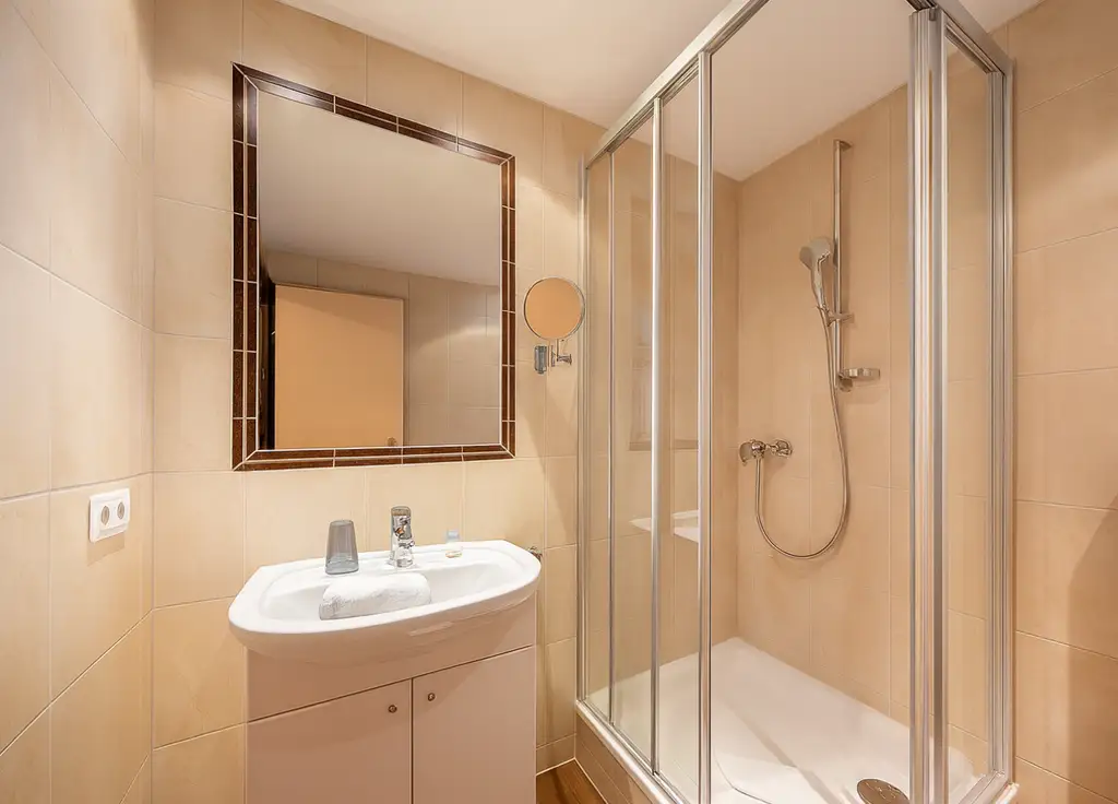 Alpine Eleganz – Stilvolles Apartment mit Service in Sölden!