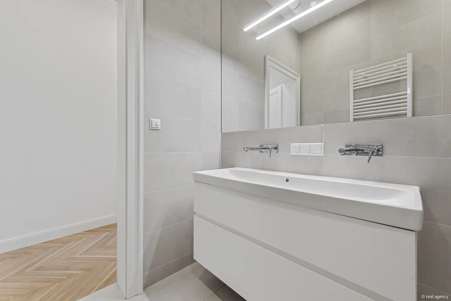 Lichtdurchflutete 2-Zimmer-Wohnung mit Balkon