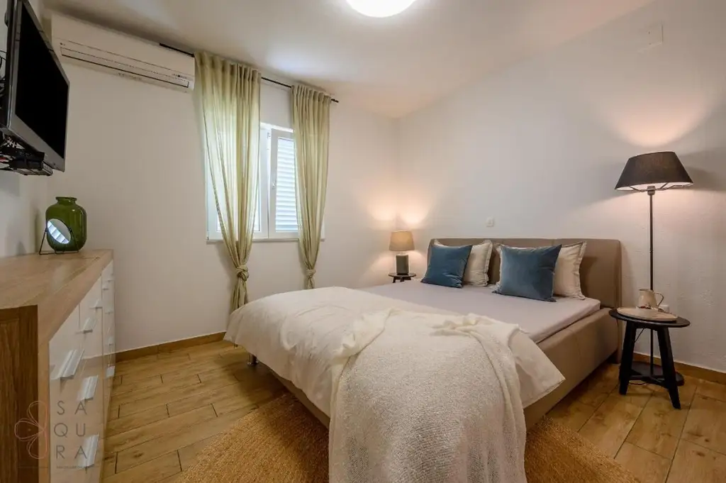 Stilvolles Haus in Milna – Mediterranes Lebensgefühl mit Investitionspotenzial