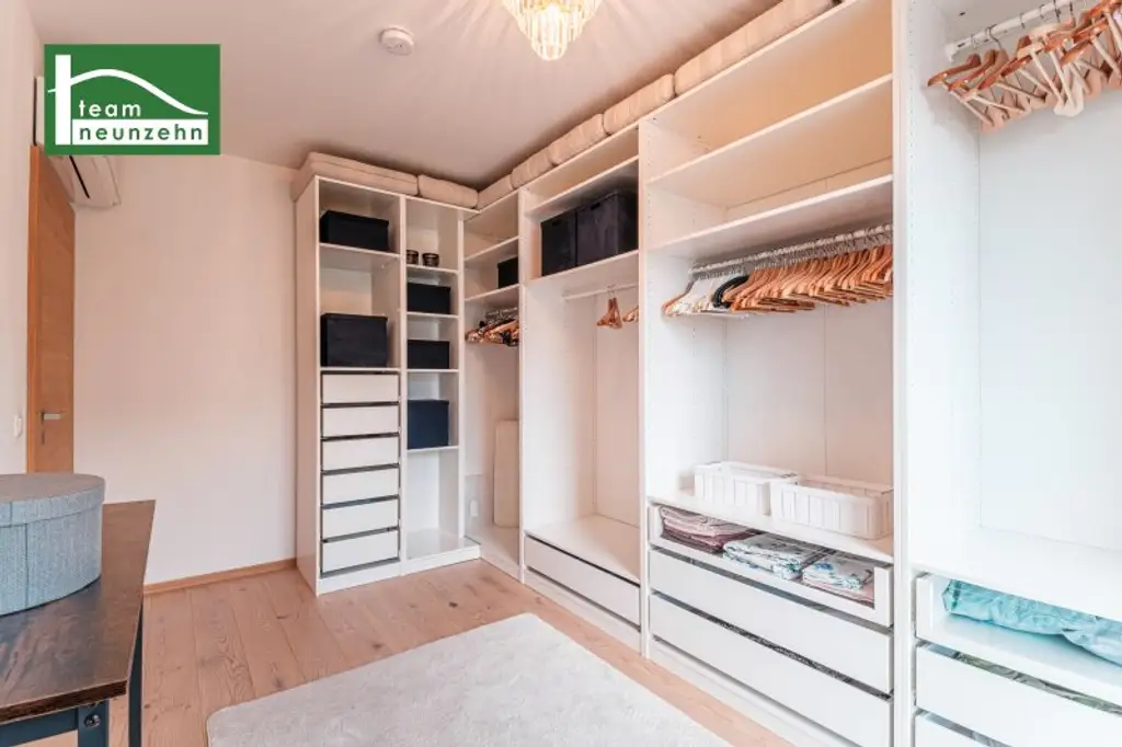 Einziehen und Wohlfühlen! Wohnung mit Hof-Balkon im hellen 4. OG nahe U3, Meiselmarkt und Schönbrunn! KLIMAANLAGE!