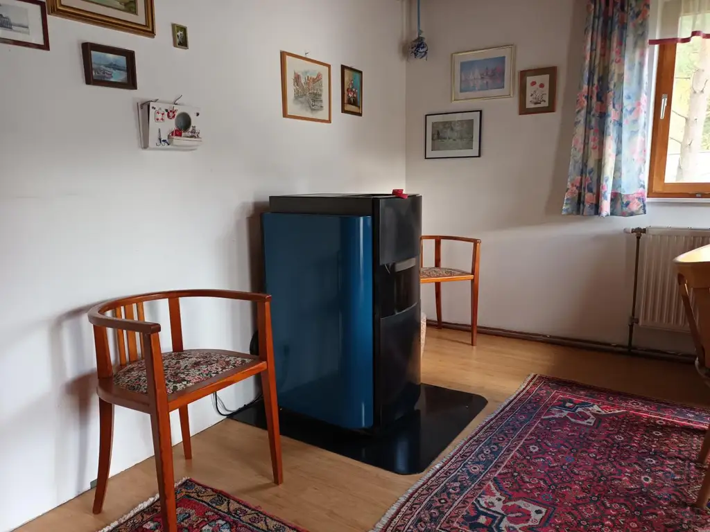 Solides Wohnhaus mit Potenzial in ruhiger Waldrandlage